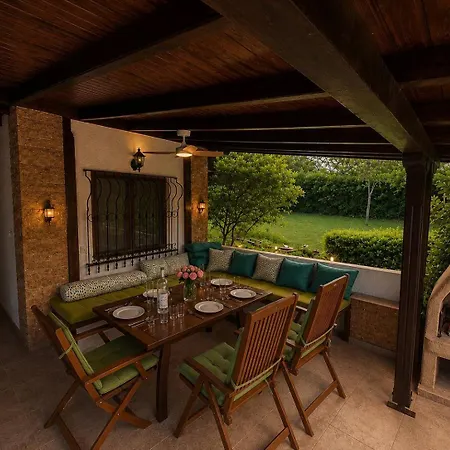 Sani Thalassa- Private Pool & 2min Walk To The Sandy *